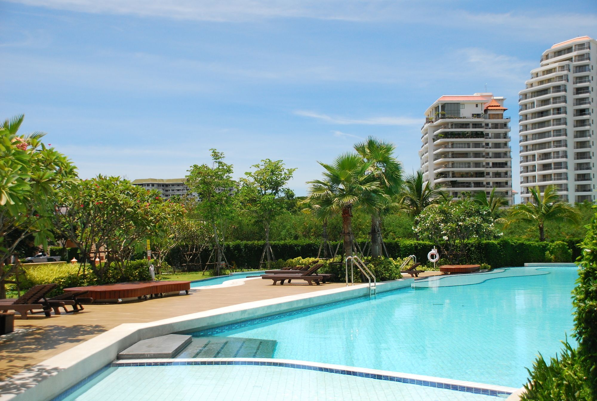 Hotel The Legend Boathouse - 904 Petchaburi Esterno foto