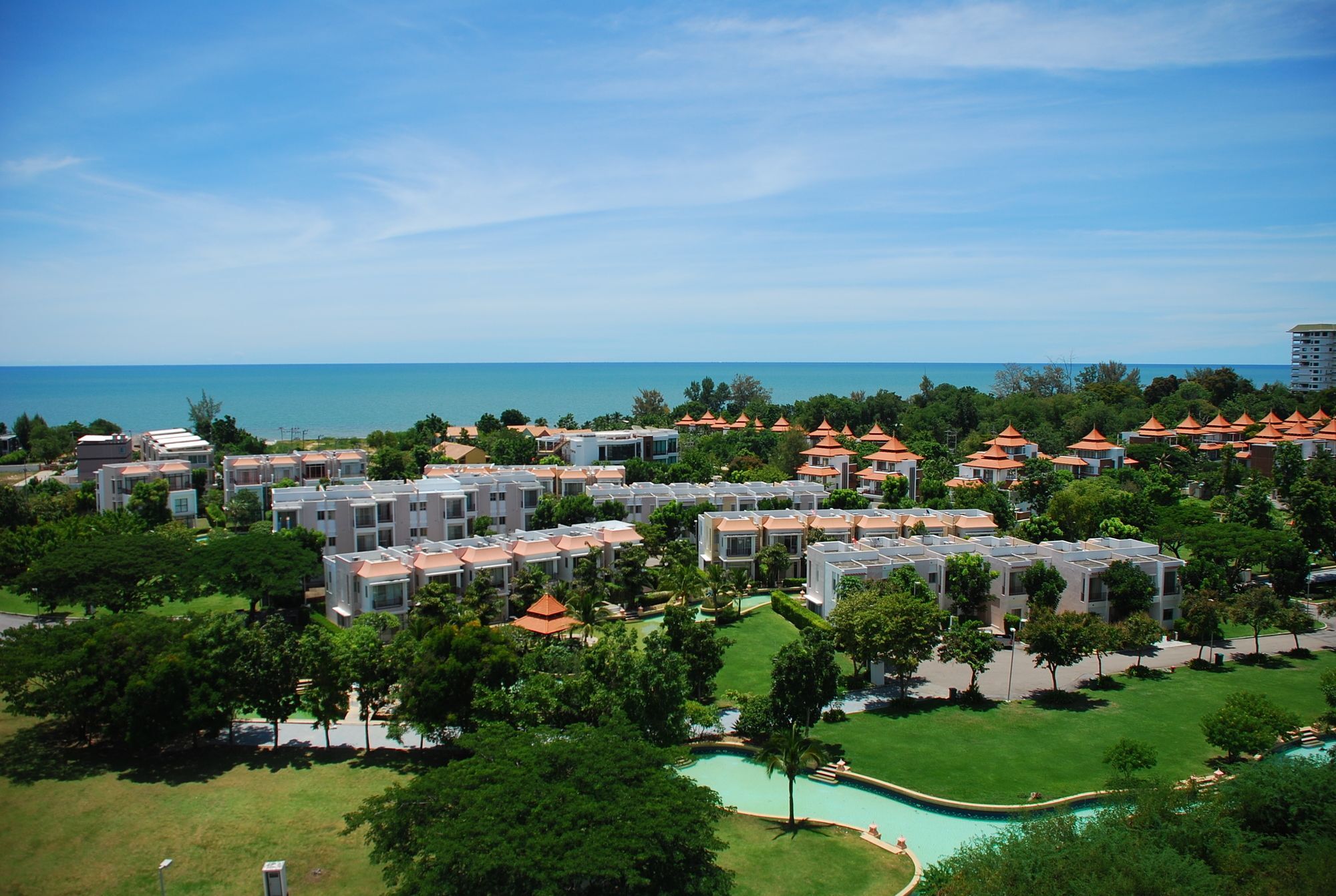 Hotel The Legend Boathouse - 904 Petchaburi Esterno foto