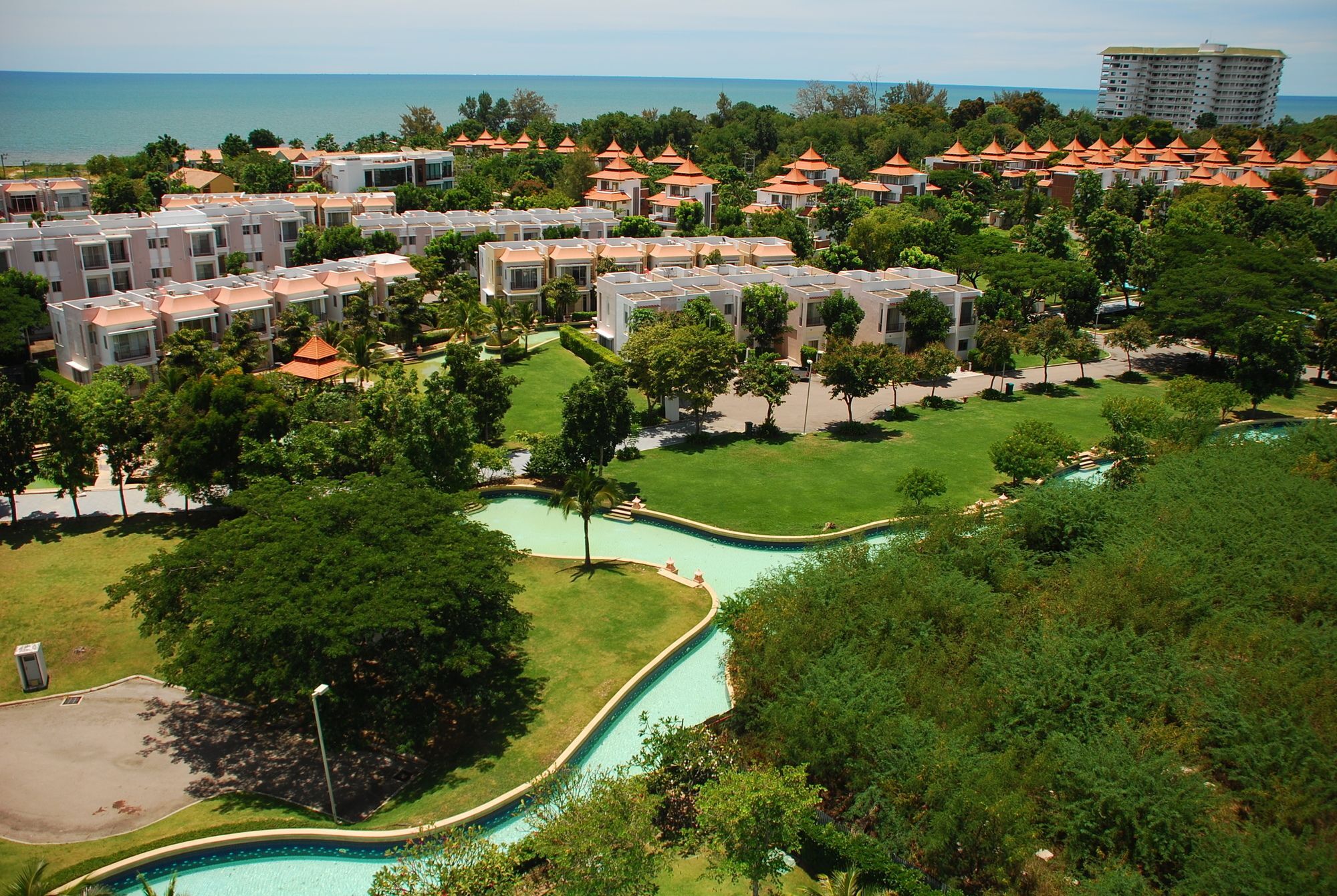 Hotel The Legend Boathouse - 904 Petchaburi Esterno foto